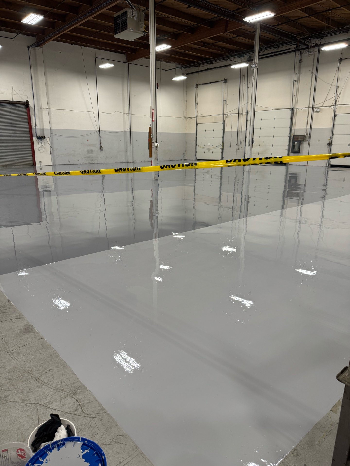 Commercial warehouse light grey epoxy coating in Abbotsford BC